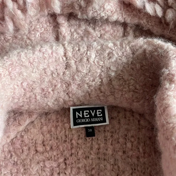 Giorgio Armani Pink Ski Jacket with Cozy Hood - Picture 6 of 8